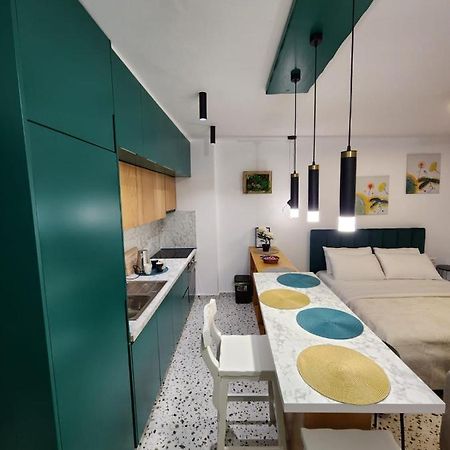 Pietro Guesthouse Tiranë Eksteriør bilde