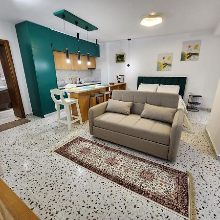 Pietro Guesthouse Tiranë Eksteriør bilde