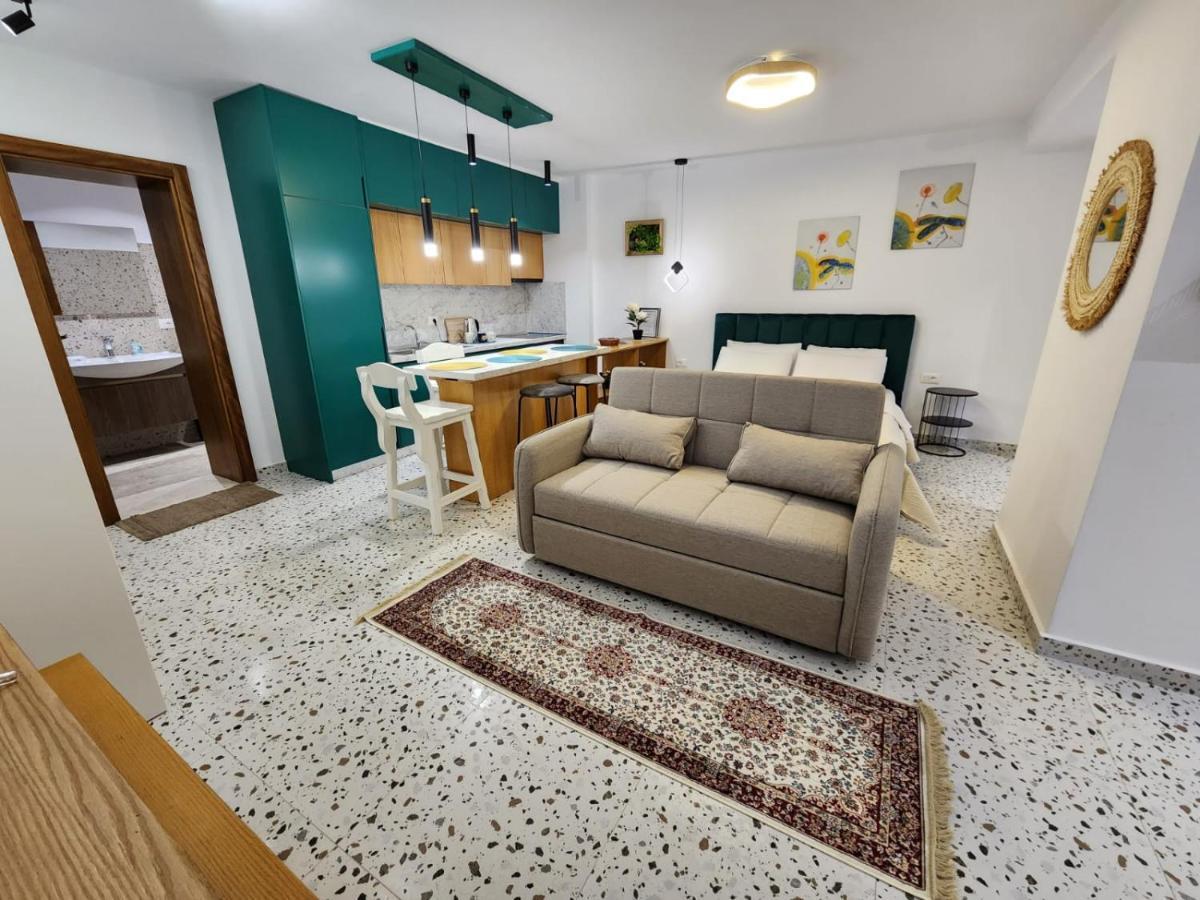 Pietro Guesthouse Tiranë Eksteriør bilde